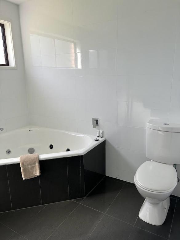 Best Western Colonial Village Motel Warrnambool Rom bilde